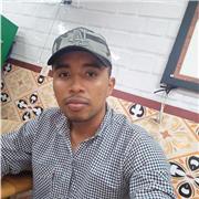 Profesional, comprometido, lider capacitado y disciplinado para cumplir